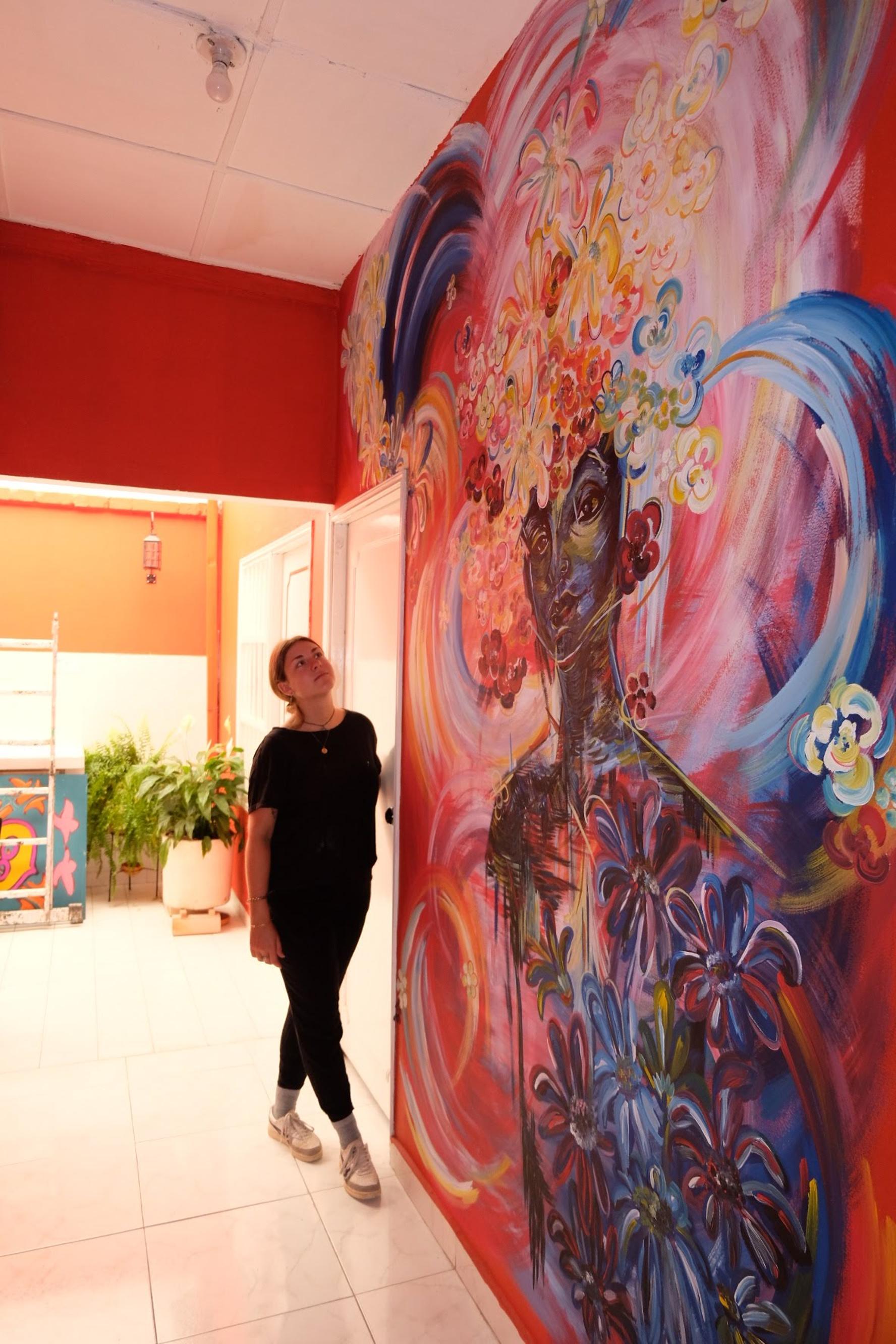 Adecuación del hostel con enfoque artístico